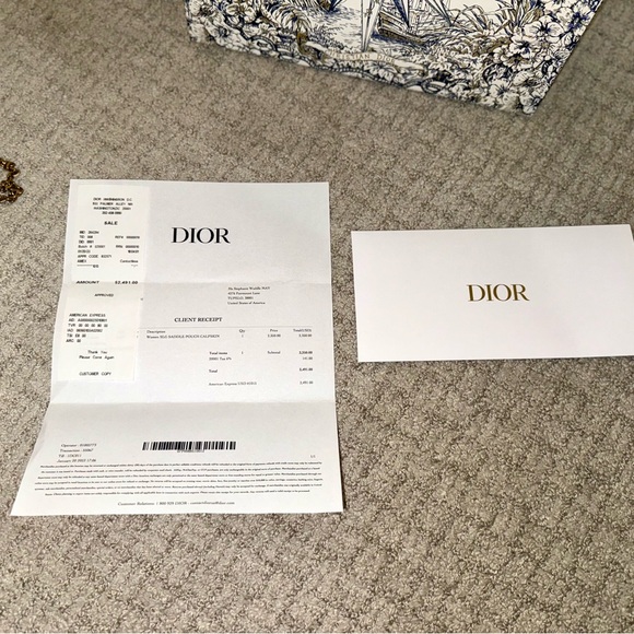 Dior Saddle Pouch. - Picture 6 of 9